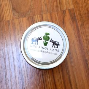One King Lane small candle